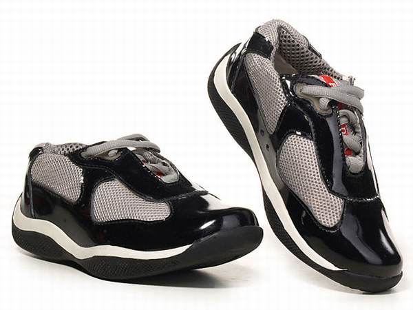 prix chaussure prada
