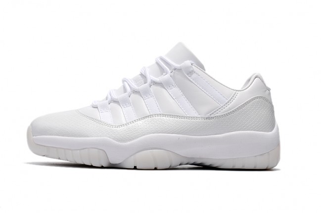 jordan retro 11 blanche et noir